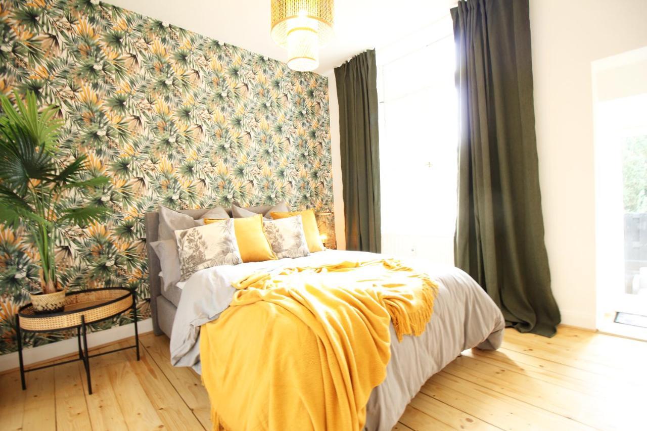 Secret Hideaways Tropical Feeling Mit 2 Schlafzimmer Nahe City L Messe L Flughafen L Hbf Duisburg Luaran gambar